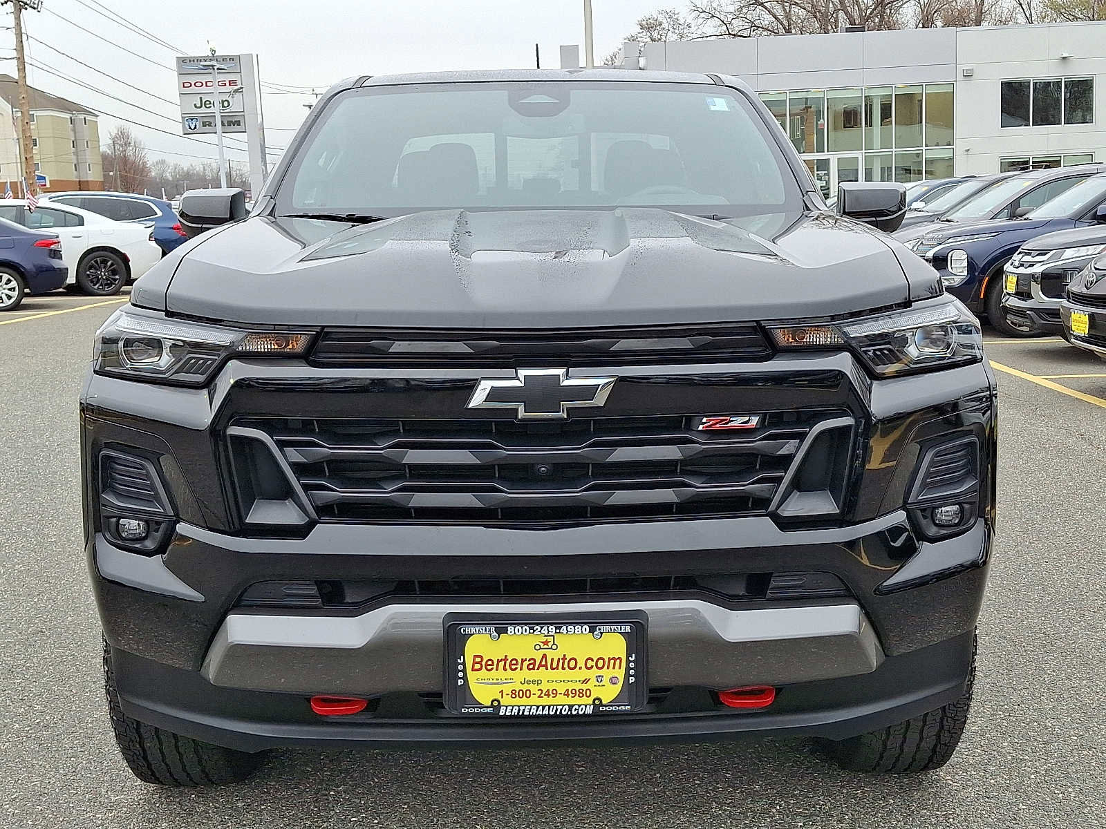 Used 2024 Chevrolet Colorado Z71 w/ Z71 Convenience Package 2 image 2