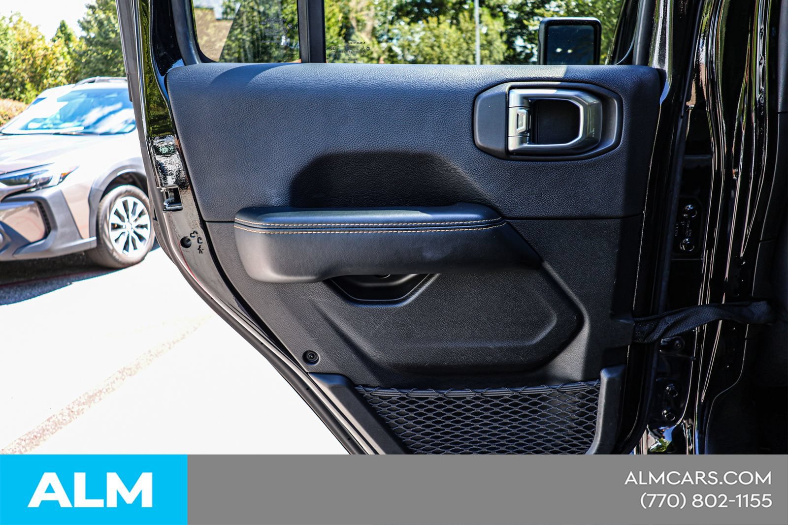 Used 2024 Jeep Wrangler Unlimited Sahara AWD/4WD image 41