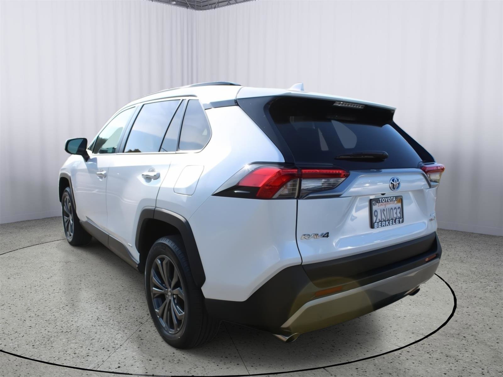 Used 2024 Toyota RAV4 Limited image 6