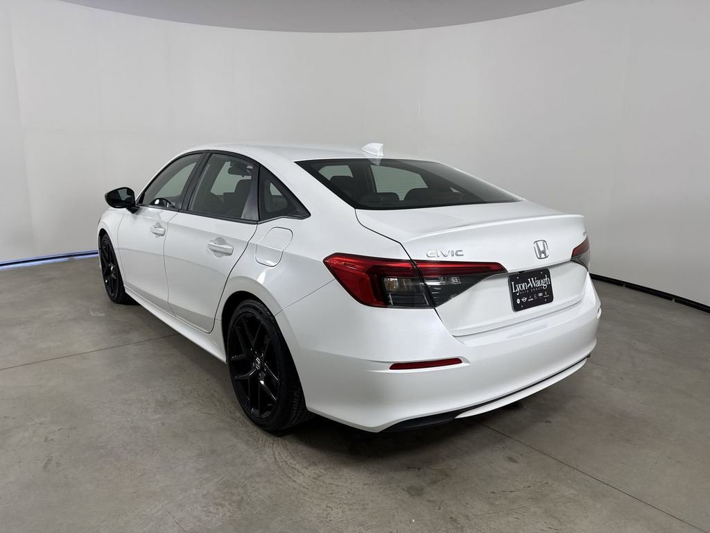 Used 2023 Honda Civic Sport image 3