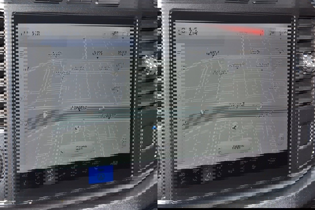 Used 2024 Ford F350 Limited image 27