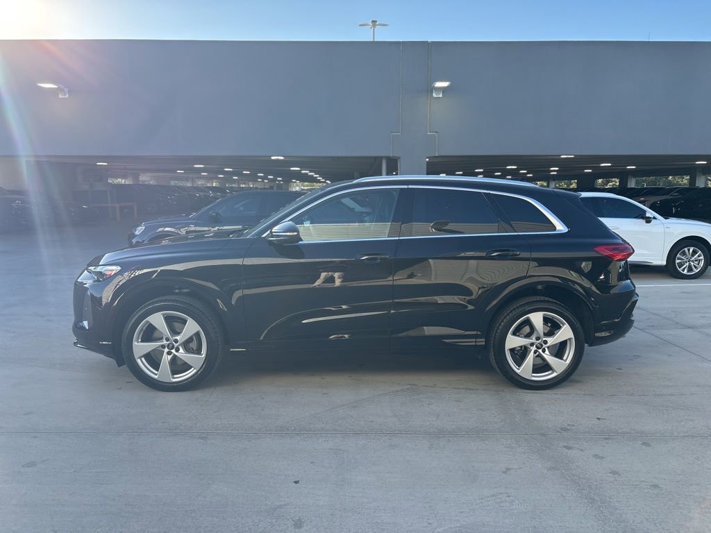 Certified 2025 Audi Q5 Premium Plus w/ Premium Plus image 9