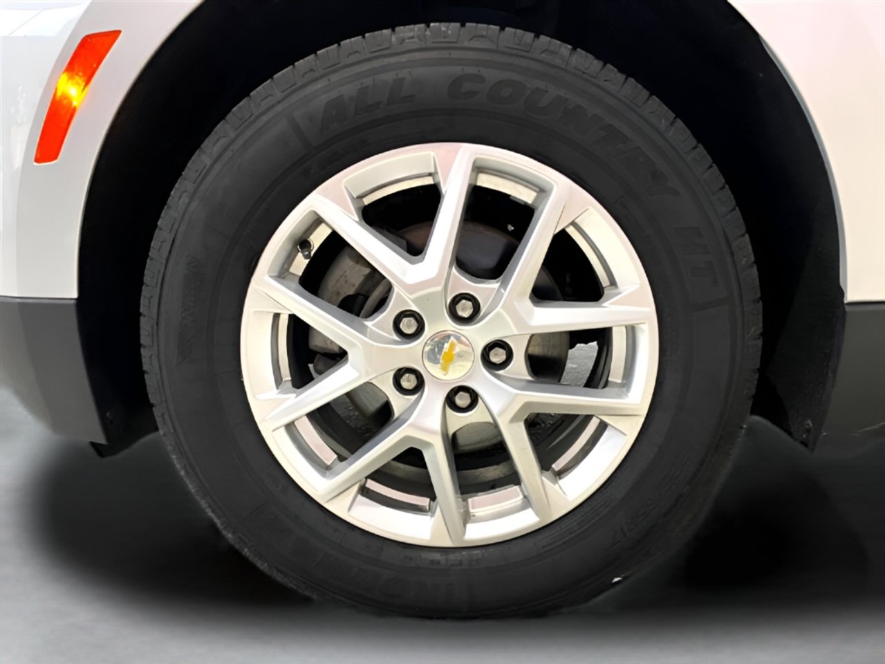 Used 2022 Chevrolet Equinox LT w/ Driver Convenience Package image 8