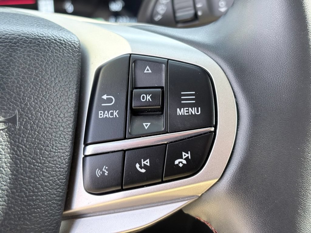 Used 2025 Ford Explorer Active RWD image 15