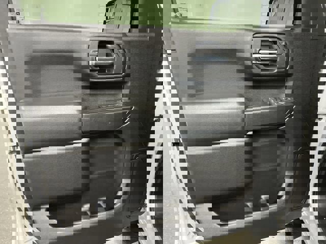 Used 2022 Chevrolet Silverado 1500 Custom w/ Rally Edition image 21