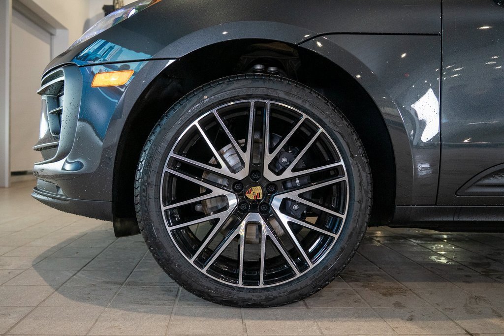 New 2026 Porsche Macan image 11