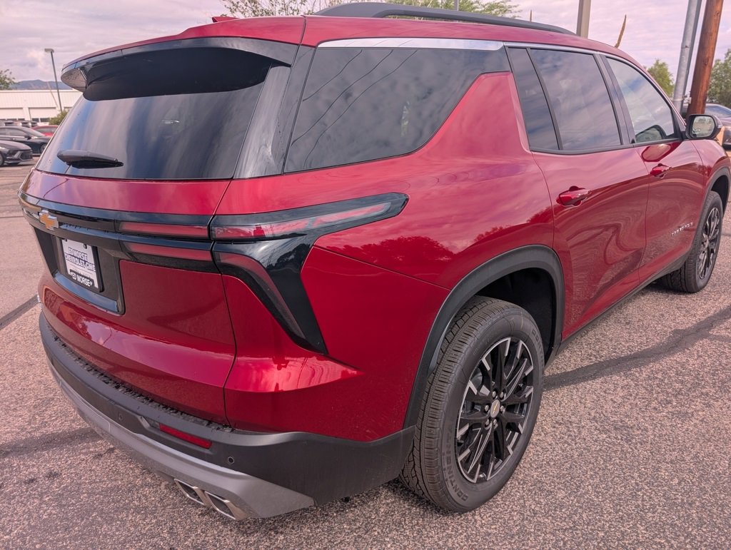 New 2025 Chevrolet Traverse LT w/ Sun and Wheel Package image 5