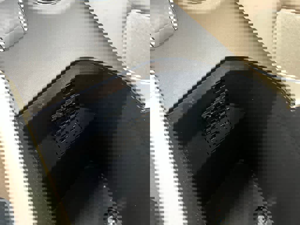 Used 2023 Toyota Camry LE image 30