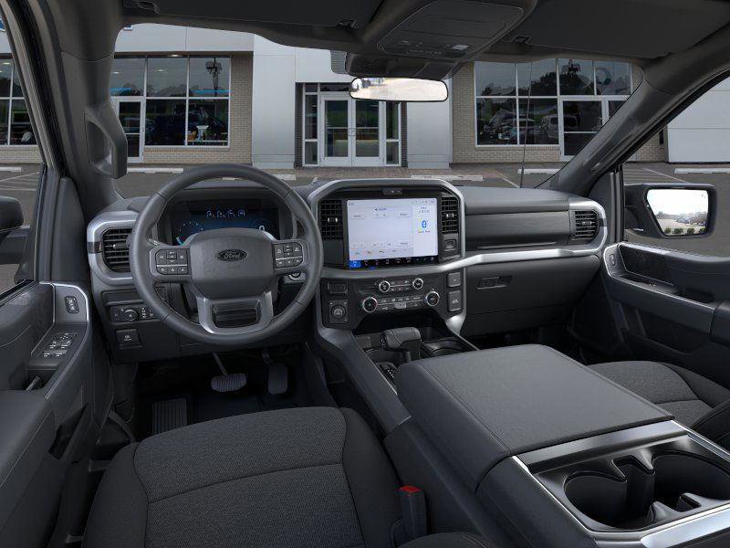 New 2026 Ford F150 XLT w/ XLT Black Appearance Package image 9