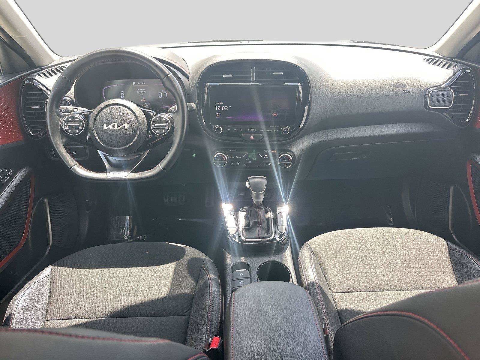 Used 2024 Kia Soul GT-Line w/ GT-Line Technology Package FWD image 18