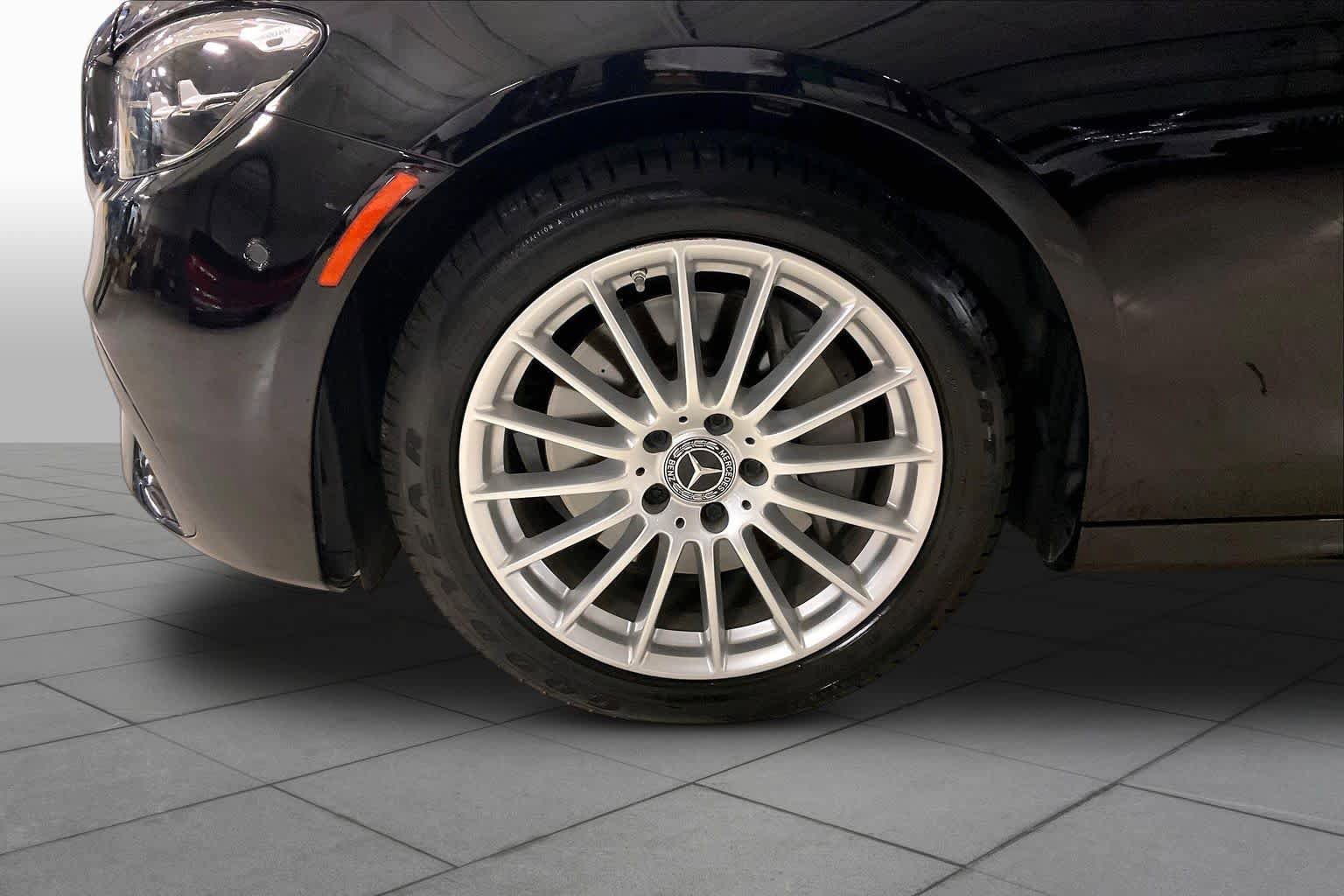 Used 2023 Mercedes-Benz E 350 Sedan image 9