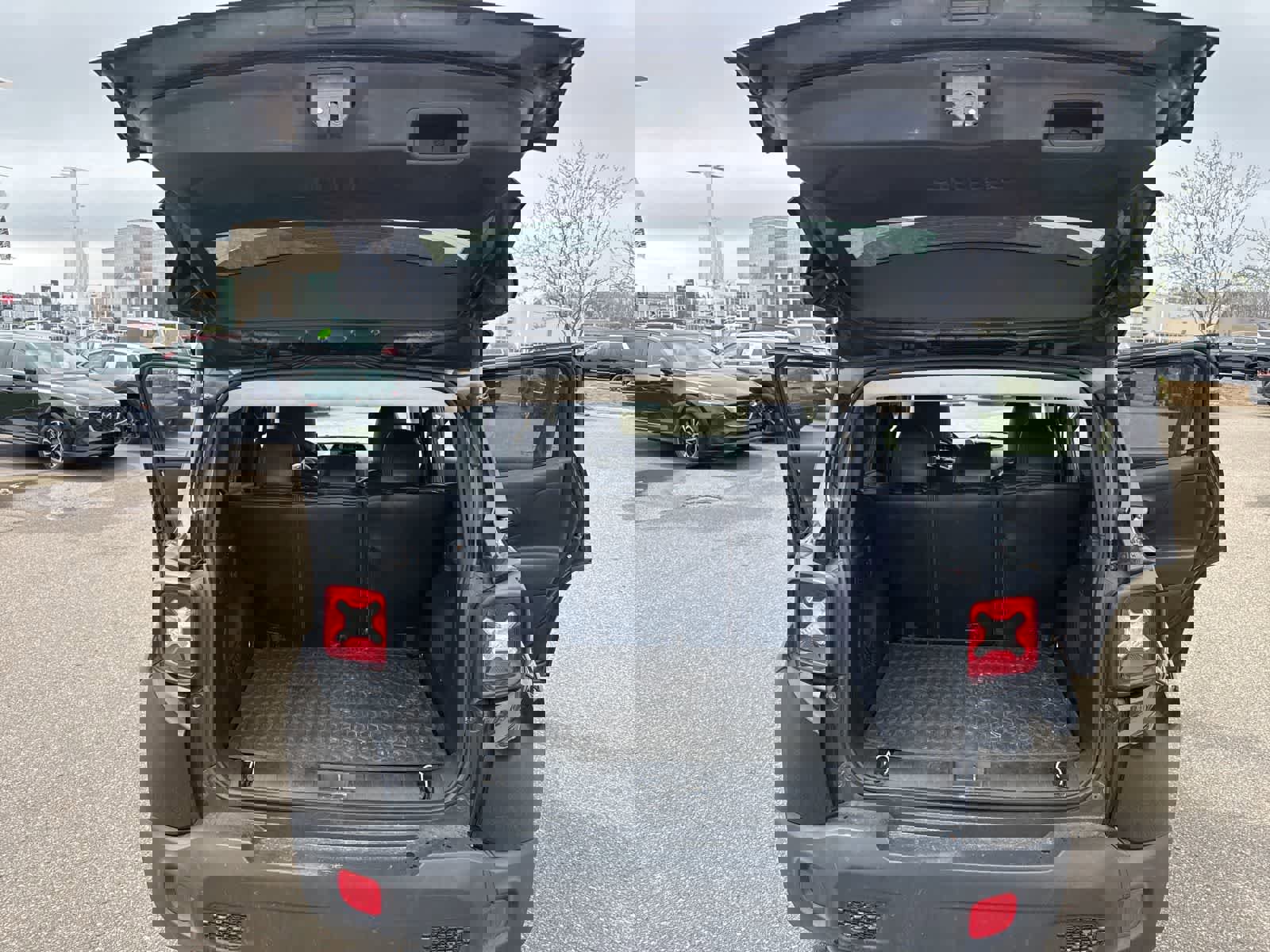 Used 2017 Jeep Renegade Altitude image 20