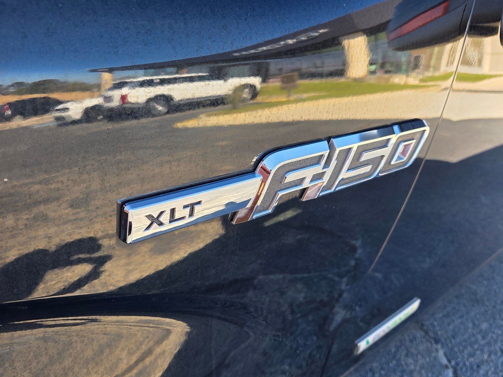 Used 2013 Ford F150 XLT w/ Luxury Equipment Group image 16