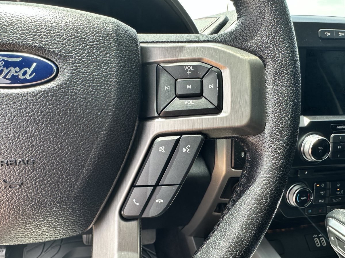 Used 2016 Ford F150 Platinum w/ Equipment Group 701A Luxury AWD/4WD image 36
