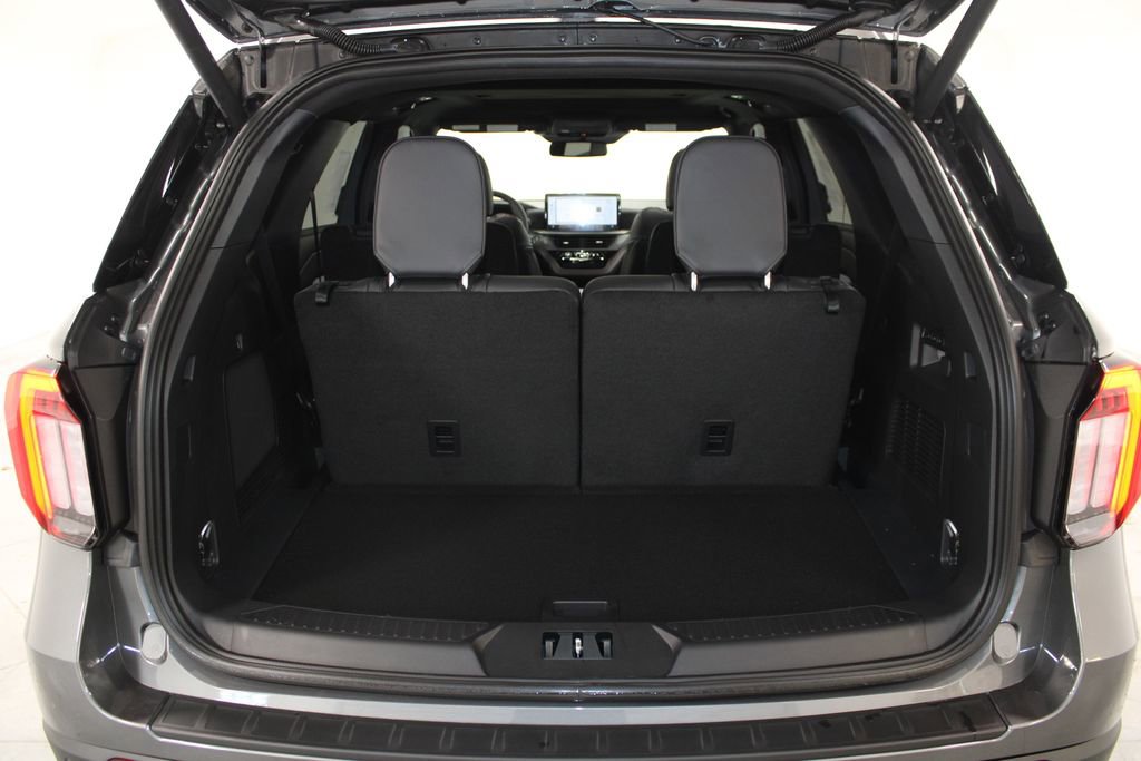 New 2026 Ford Explorer ST w/ Sun And Sound Package image 16