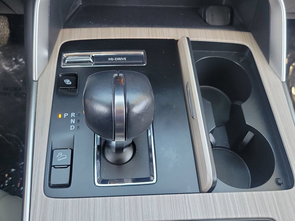 Certified 2024 MAZDA CX-90 Plug-In Hybrid w/ Preferred AWD/4WD image 13