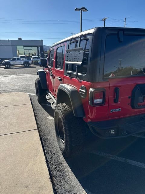 Used 2021 Jeep Wrangler Unlimited Rubicon AWD/4WD image 6
