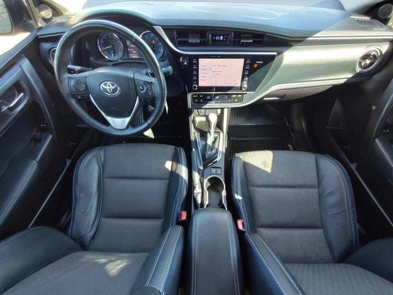 Used 2017 Toyota Corolla SE FWD image 32