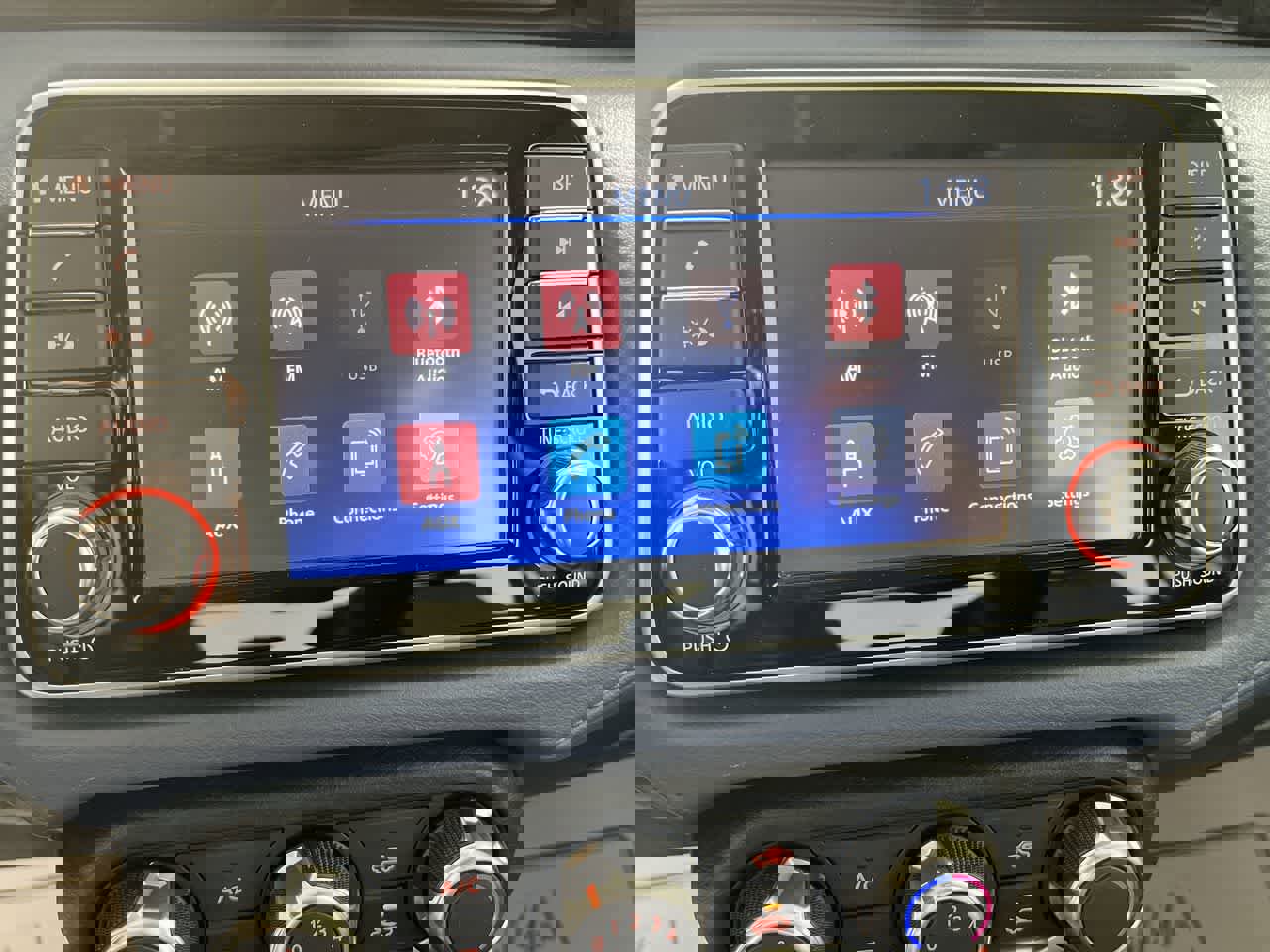 Used 2025 Nissan Versa SV image 17