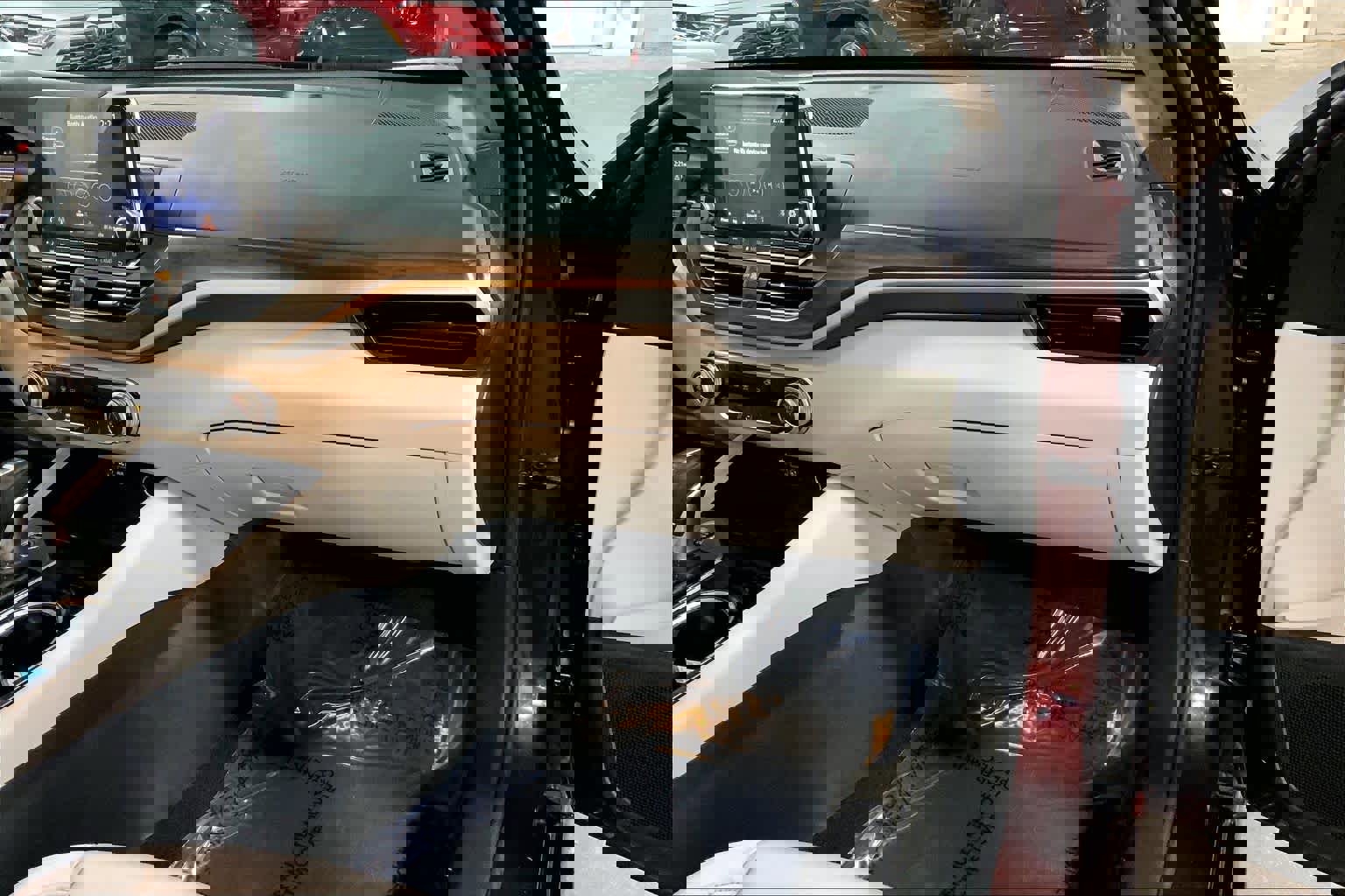 Used 2024 Nissan Altima 2.5 SV image 19