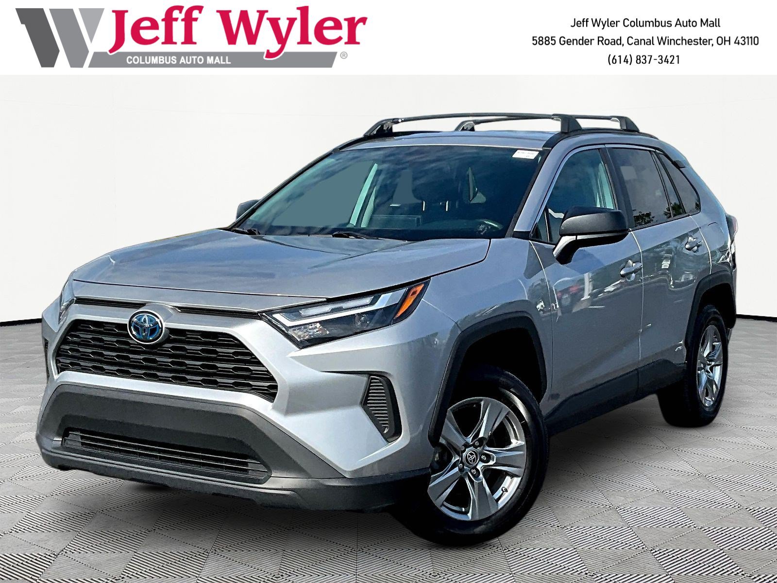 Used 2024 Toyota RAV4 LE AWD/4WD video 1
