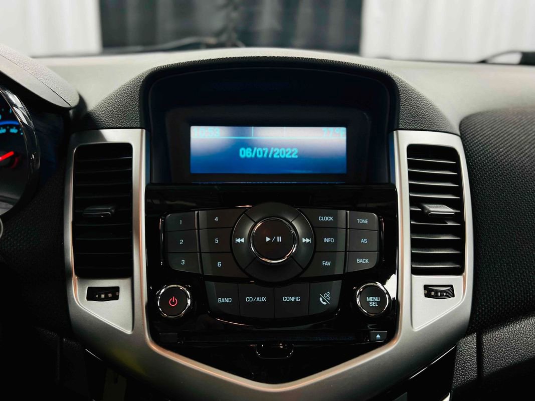 Used 2013 Chevrolet Cruze LT w/ All-Star Edition image 26