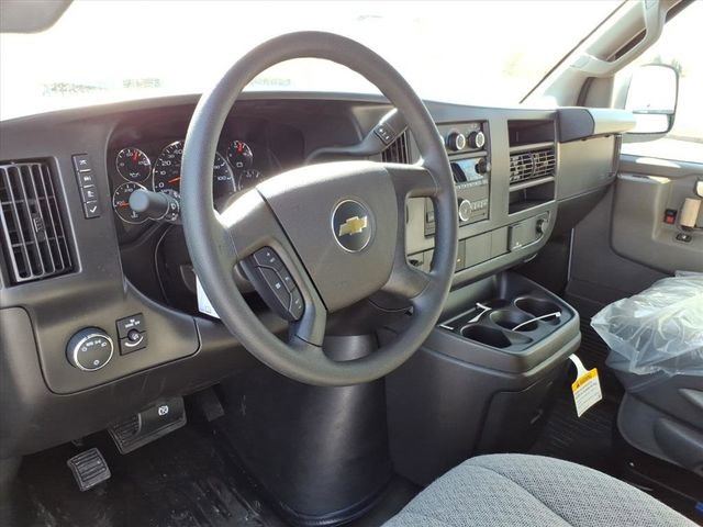 New 2026 Chevrolet Express 2500 w/ Driver Convenience Package image 4