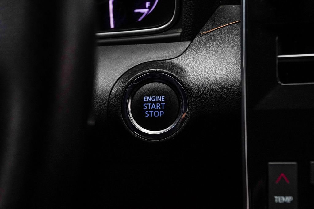 Used 2020 Toyota Avalon Touring w/ All Weather Liner Package FWD image 29
