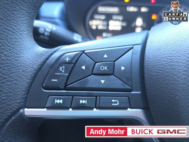 Used 2025 Nissan Versa SV w/ Trunk Package FWD image 31