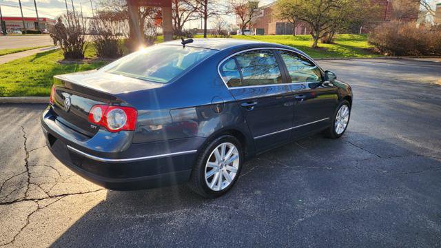 Used 2006 Volkswagen Passat 2.0T FWD image 11