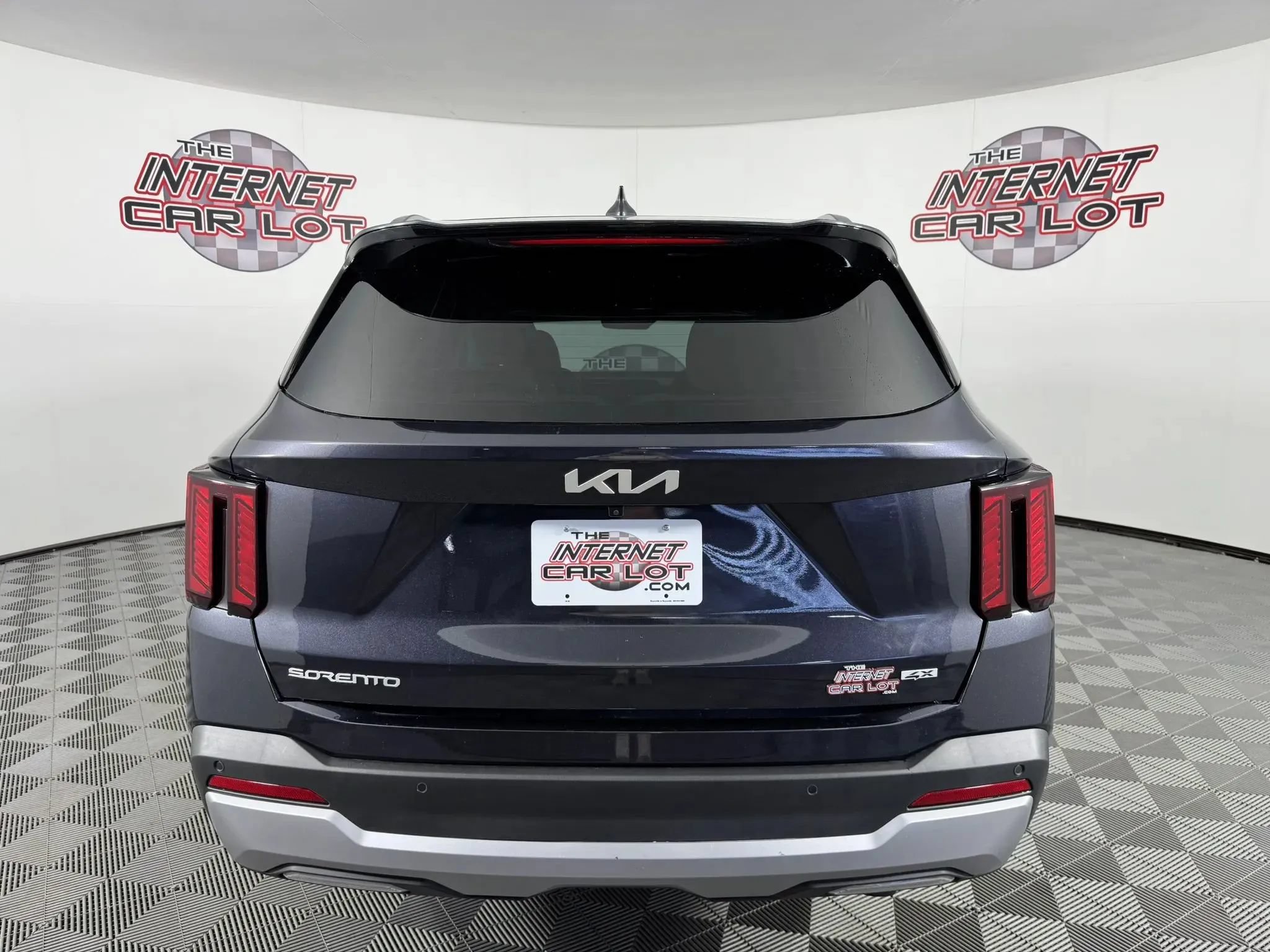 Used 2025 Kia Sorento EX AWD/4WD image 6
