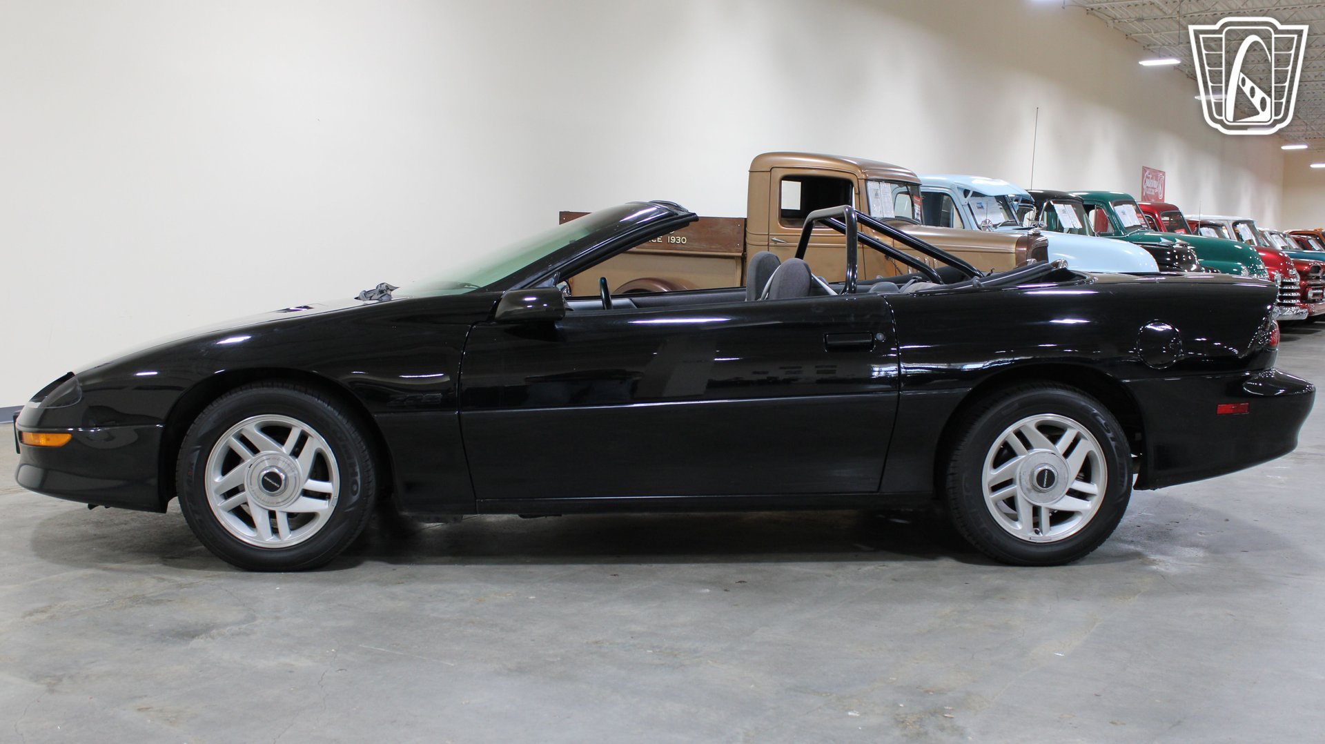 Used 1995 Chevrolet Camaro Z28 RWD image 4