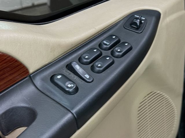 Used 2005 Ford Excursion Limited image 16