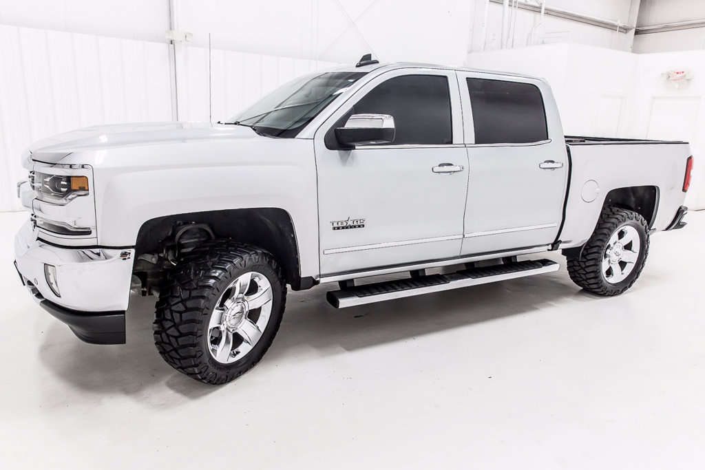 Used 2018 Chevrolet Silverado 1500 LTZ w/ Texas Edition RWD image 3