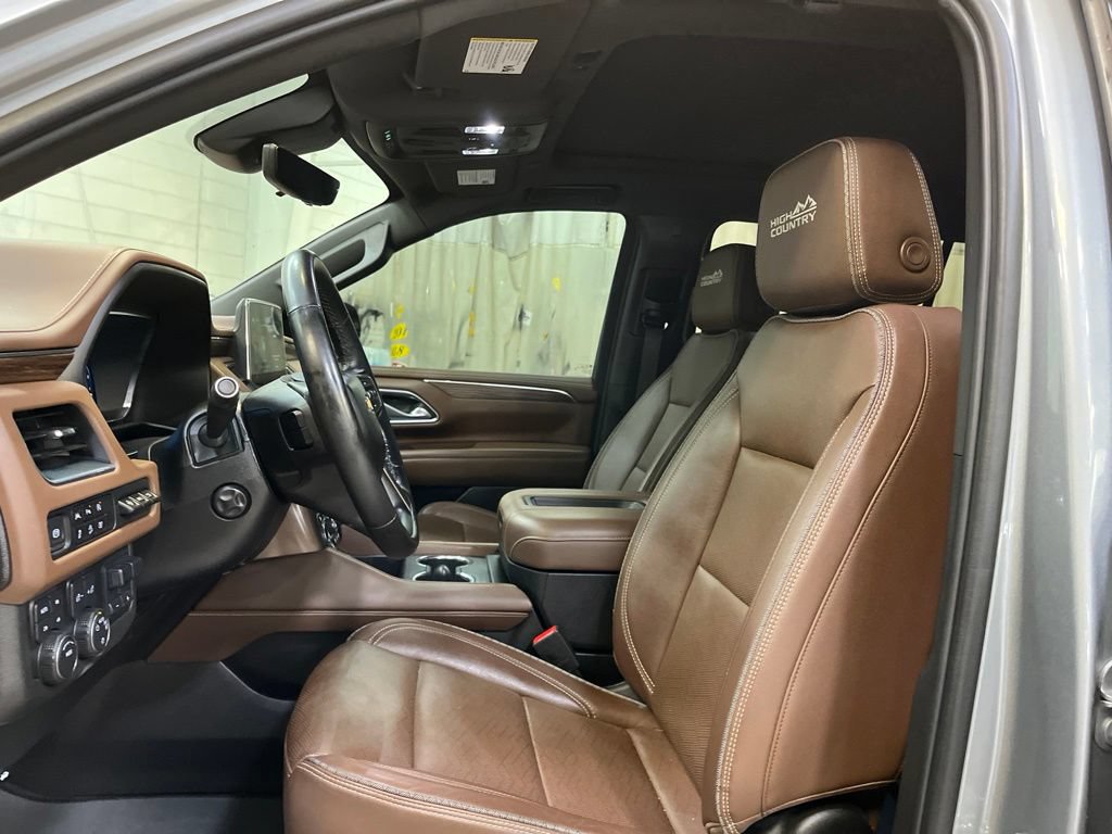 Used 2024 Chevrolet Suburban High Country w/ Max Trailering Package AWD/4WD image 15