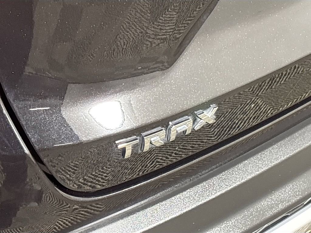 Used 2025 Chevrolet Trax LT image 23