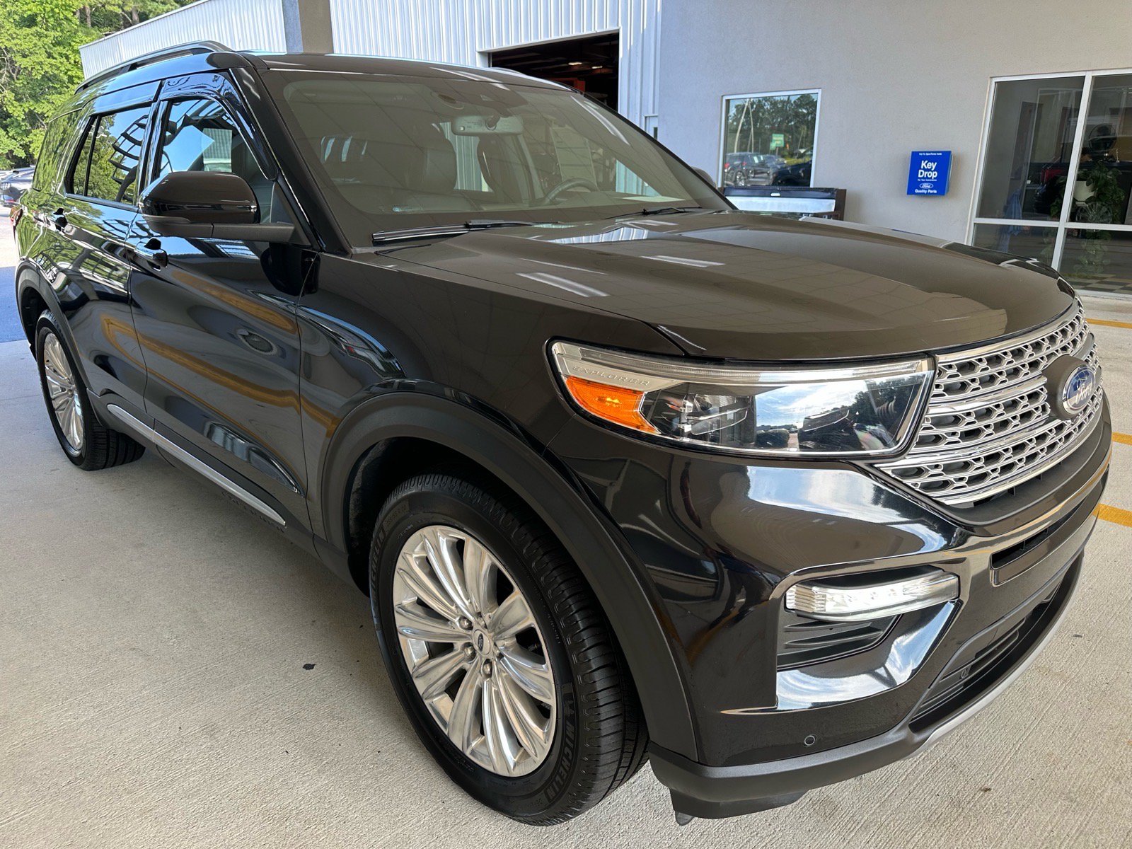 Certified 2020 Ford Explorer Limited w/ Class III Trailer Tow Package RWD image 9
