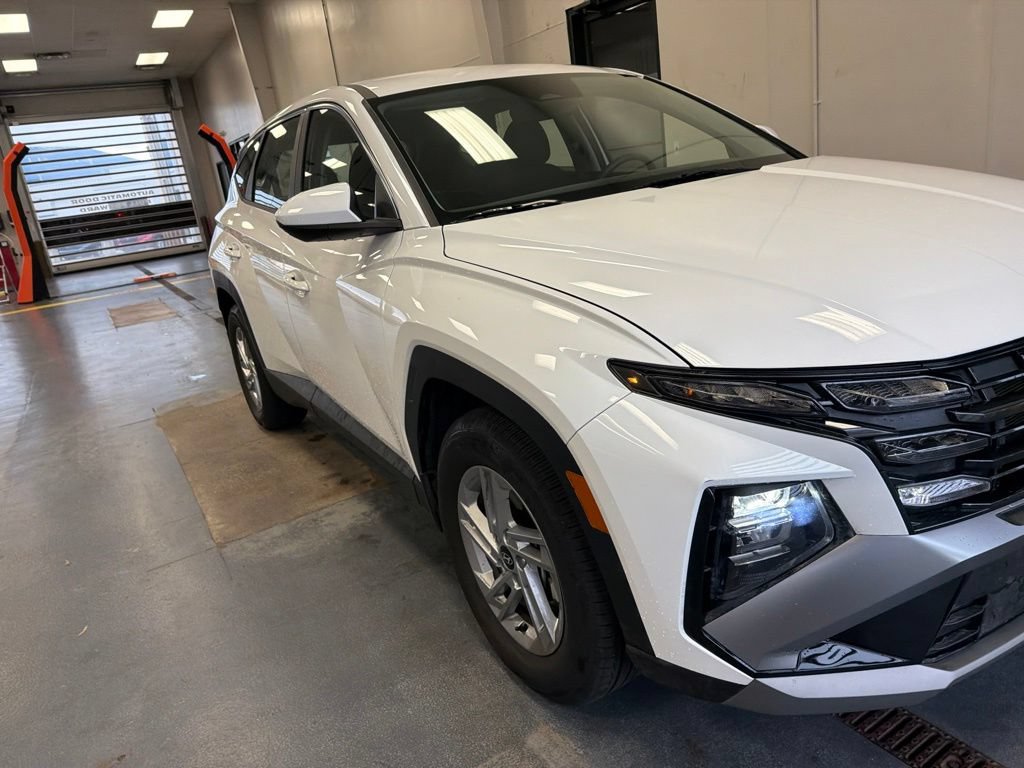 Used 2025 Hyundai Tucson SE