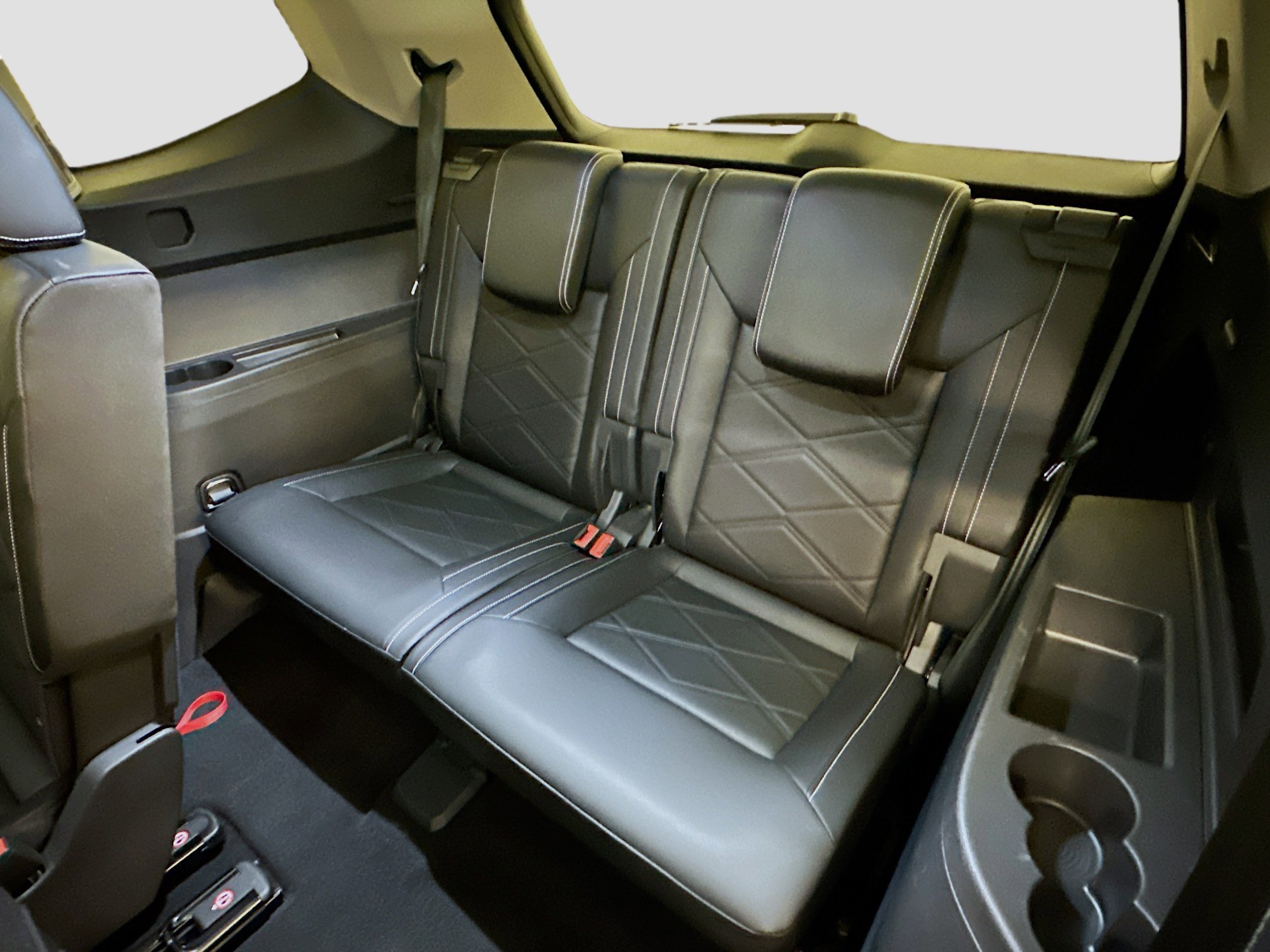 Used 2025 Volkswagen Atlas SE image 29