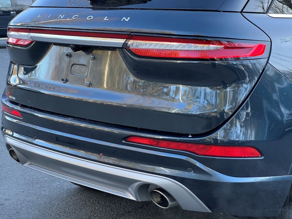 Used 2022 Lincoln Corsair Reserve w/ Sport Package image 6