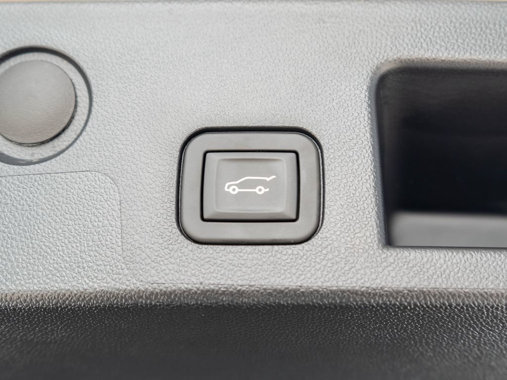 Certified 2026 GMC Terrain AT4 AWD/4WD image 33