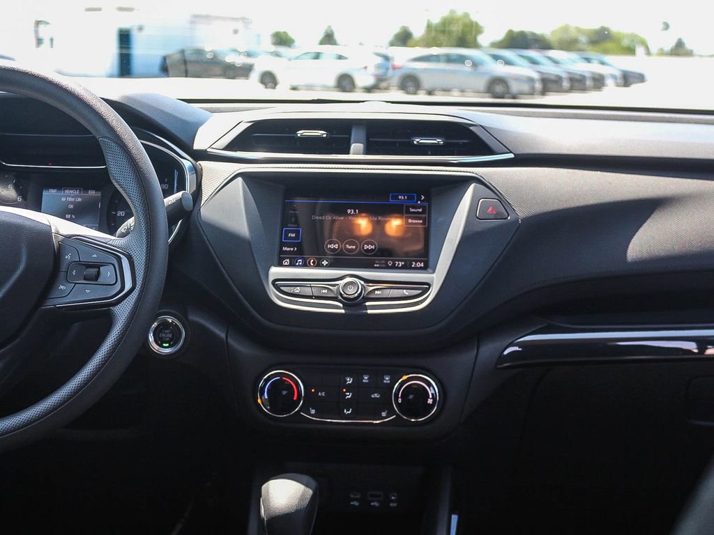 Used 2023 Chevrolet TrailBlazer LT FWD image 14
