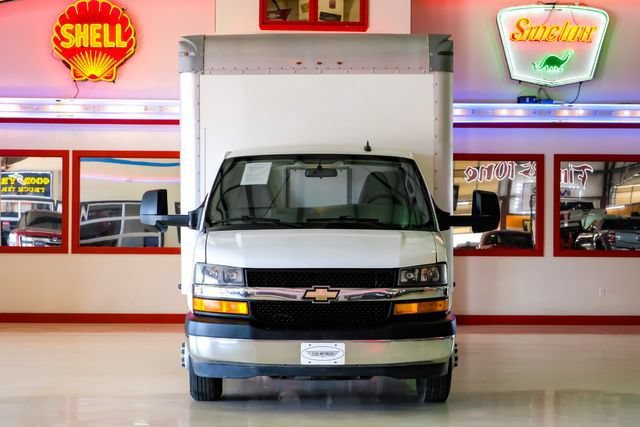 Used 2021 Chevrolet Express 3500 w/ Power Convenience Package RWD image 9