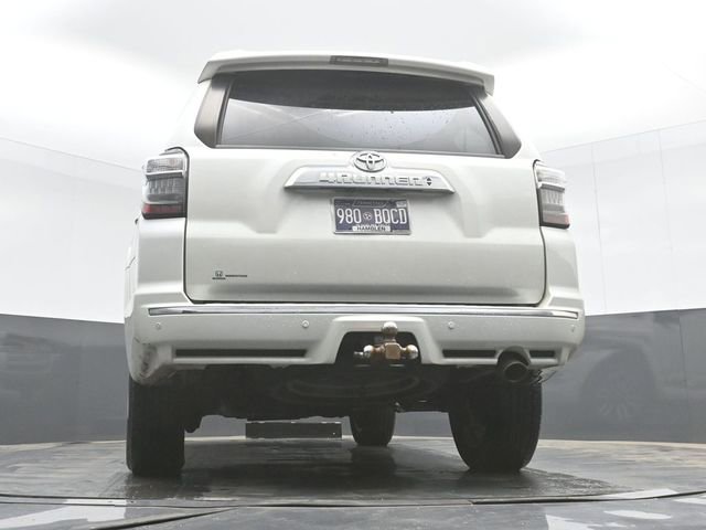Used 2018 Toyota 4Runner Limited AWD/4WD image 32