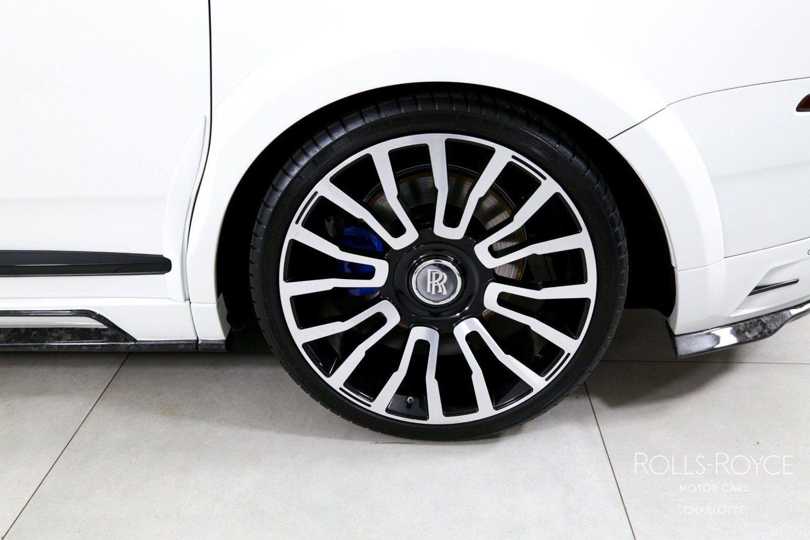 Used 2024 Rolls-Royce Cullinan AWD/4WD image 39
