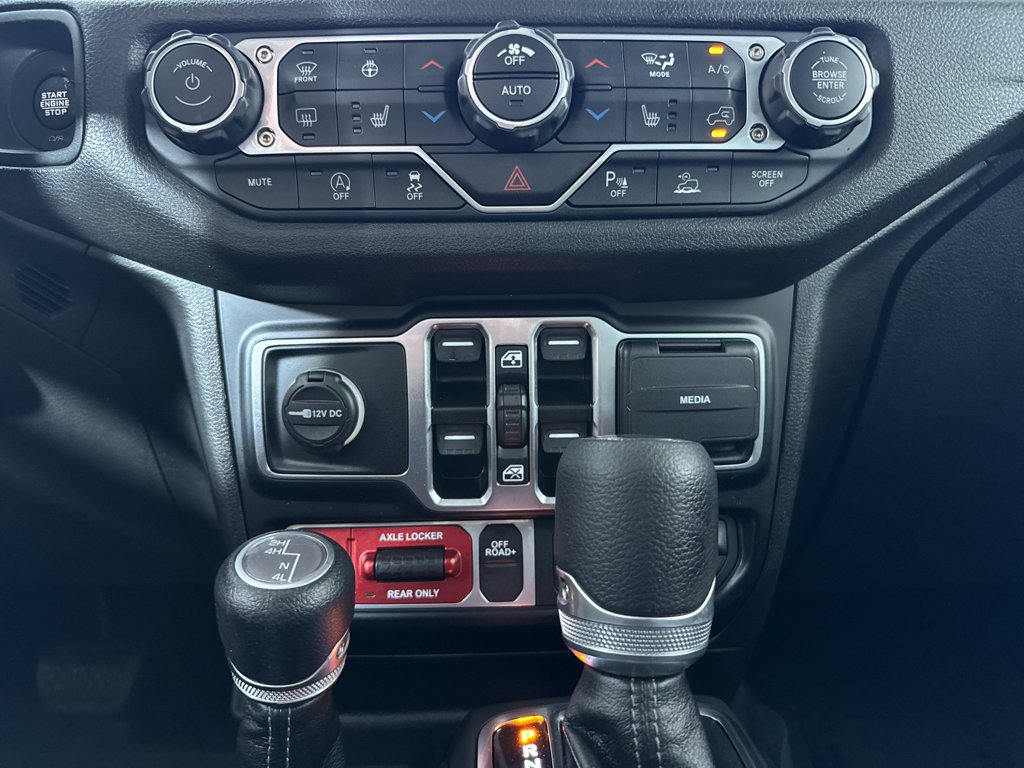 Used 2024 Jeep Wrangler Unlimited Sport AWD/4WD image 24