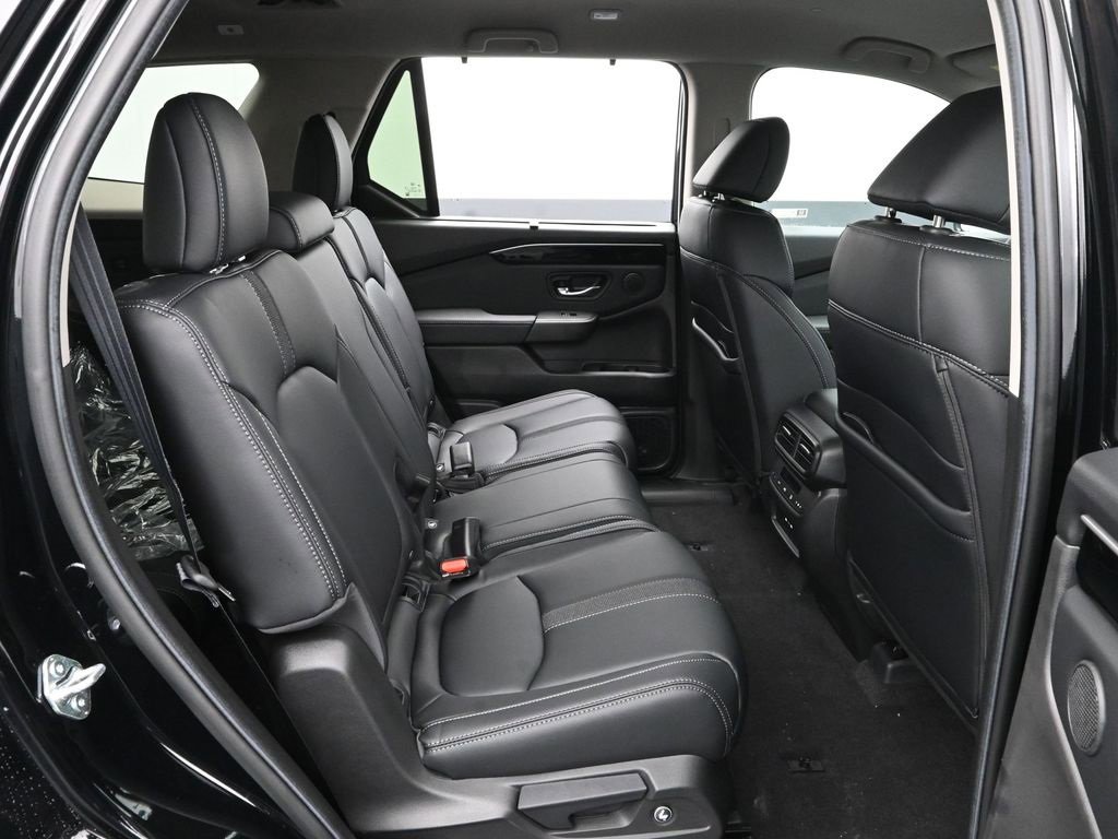 New 2025 Honda Pilot EX-L image 40