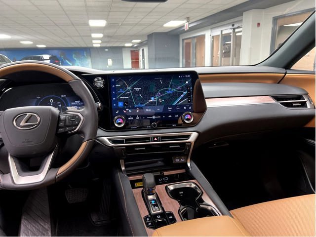 Certified 2025 Lexus RX 350h AWD/4WD image 35