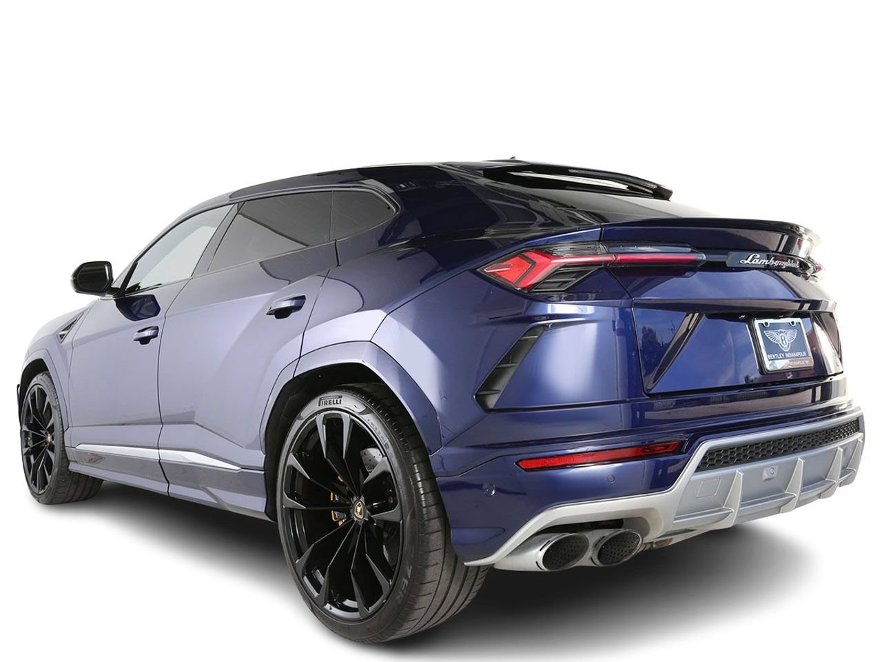 Used 2019 Lamborghini Urus AWD/4WD image 3