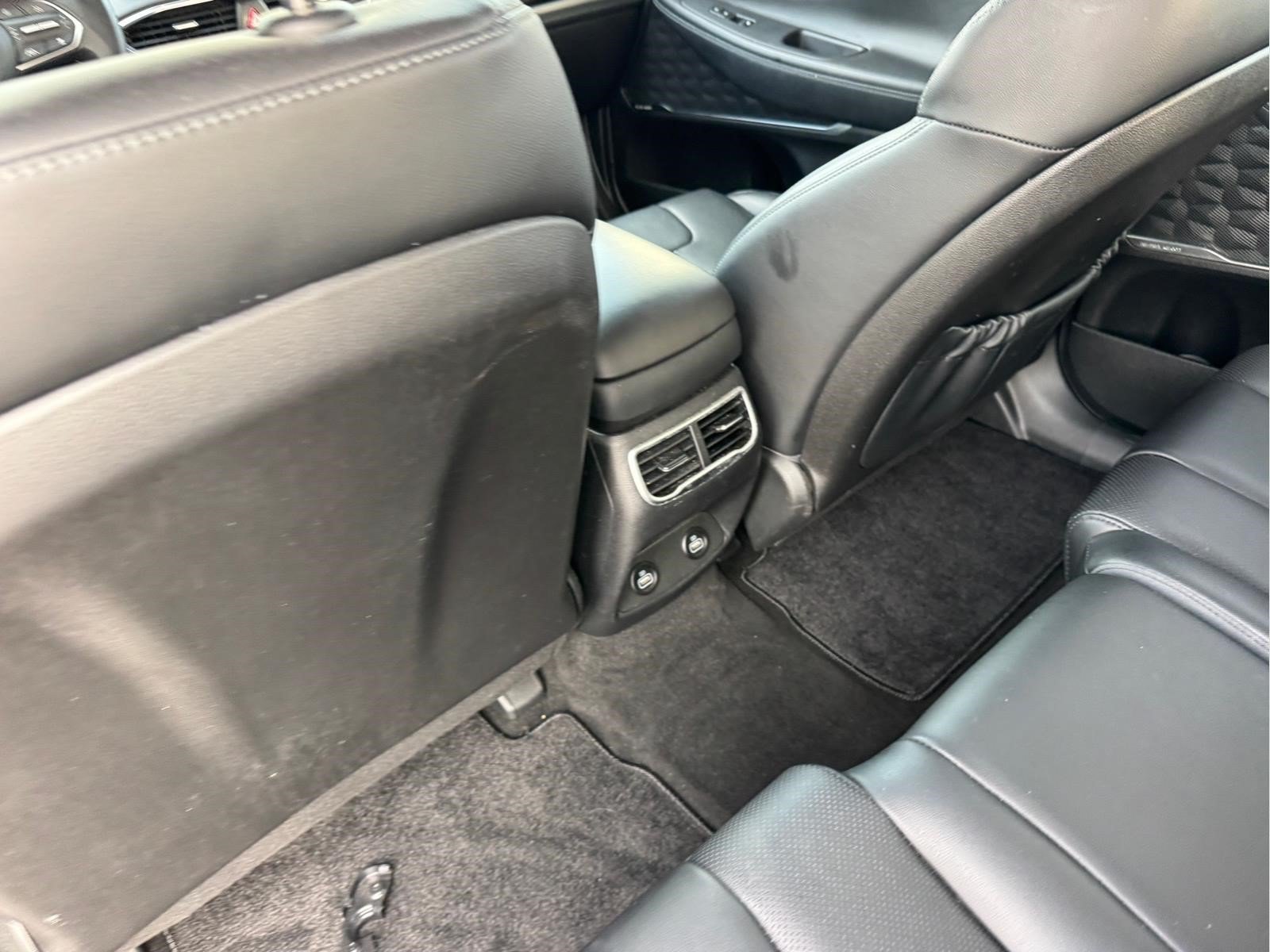 Used 2023 Hyundai Santa Fe SEL Premium AWD/4WD image 15